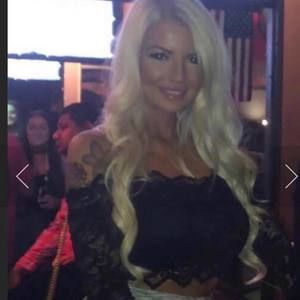 Meet your Posher, Dana